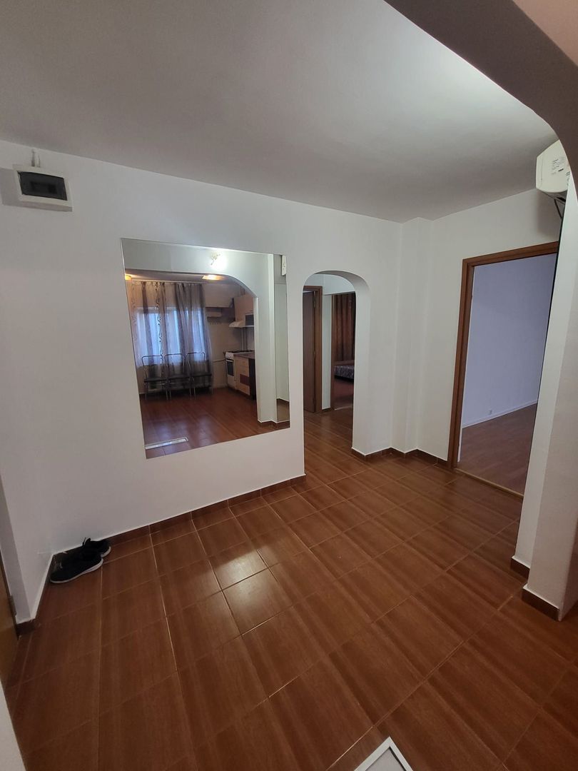 Apartament modern cu 3 camere, ultracentral - Poză 1
