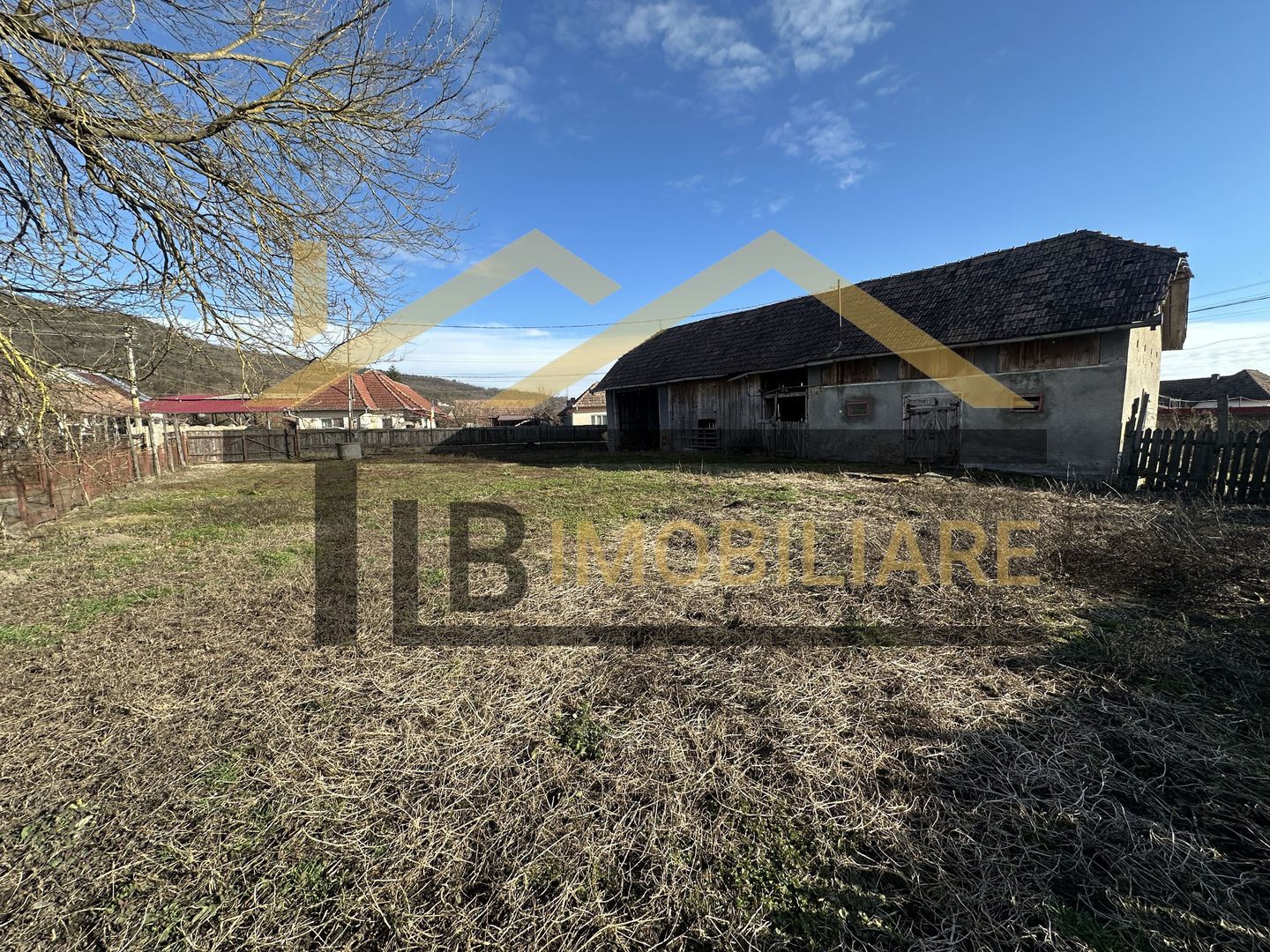 Casa de vanzare 4 camere, 2240mp teren, Zona Raciu - Poză 10