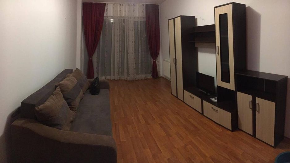 Garsonieră decomandată, centrală proprie, balcon, bloc 2010 - Poză 1