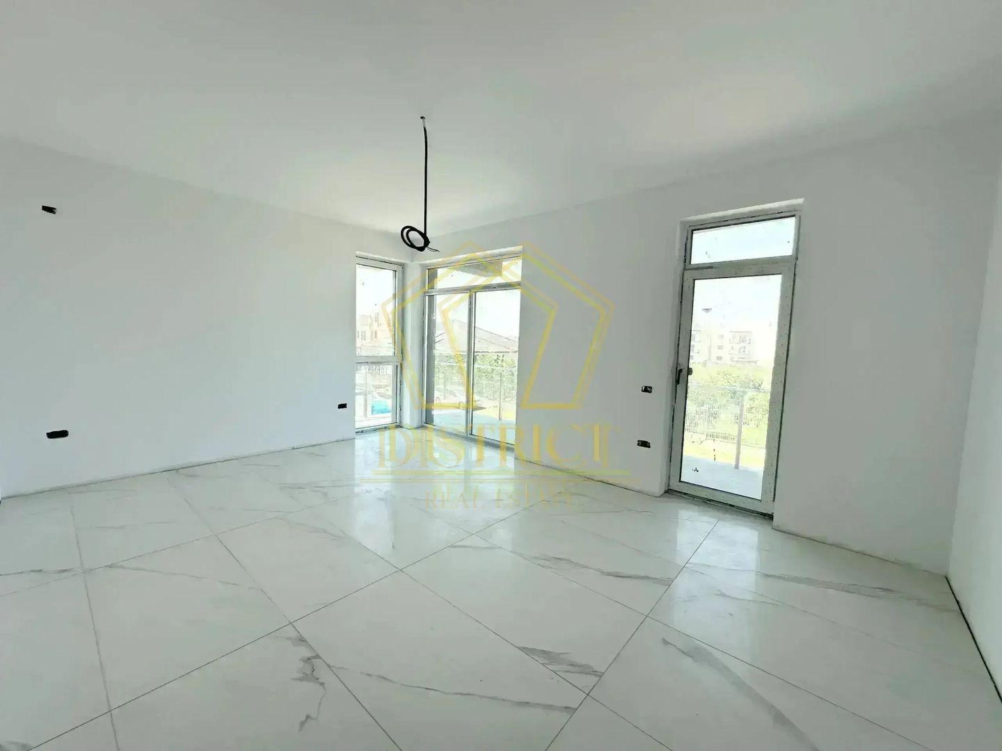 Apartament cu 2 camere si grădină de 15mp + terasa de 16mp | Braytim - Poză 4