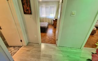 De inchiriat apartament 3 camere, zona Piata, Cetate - Poză 11