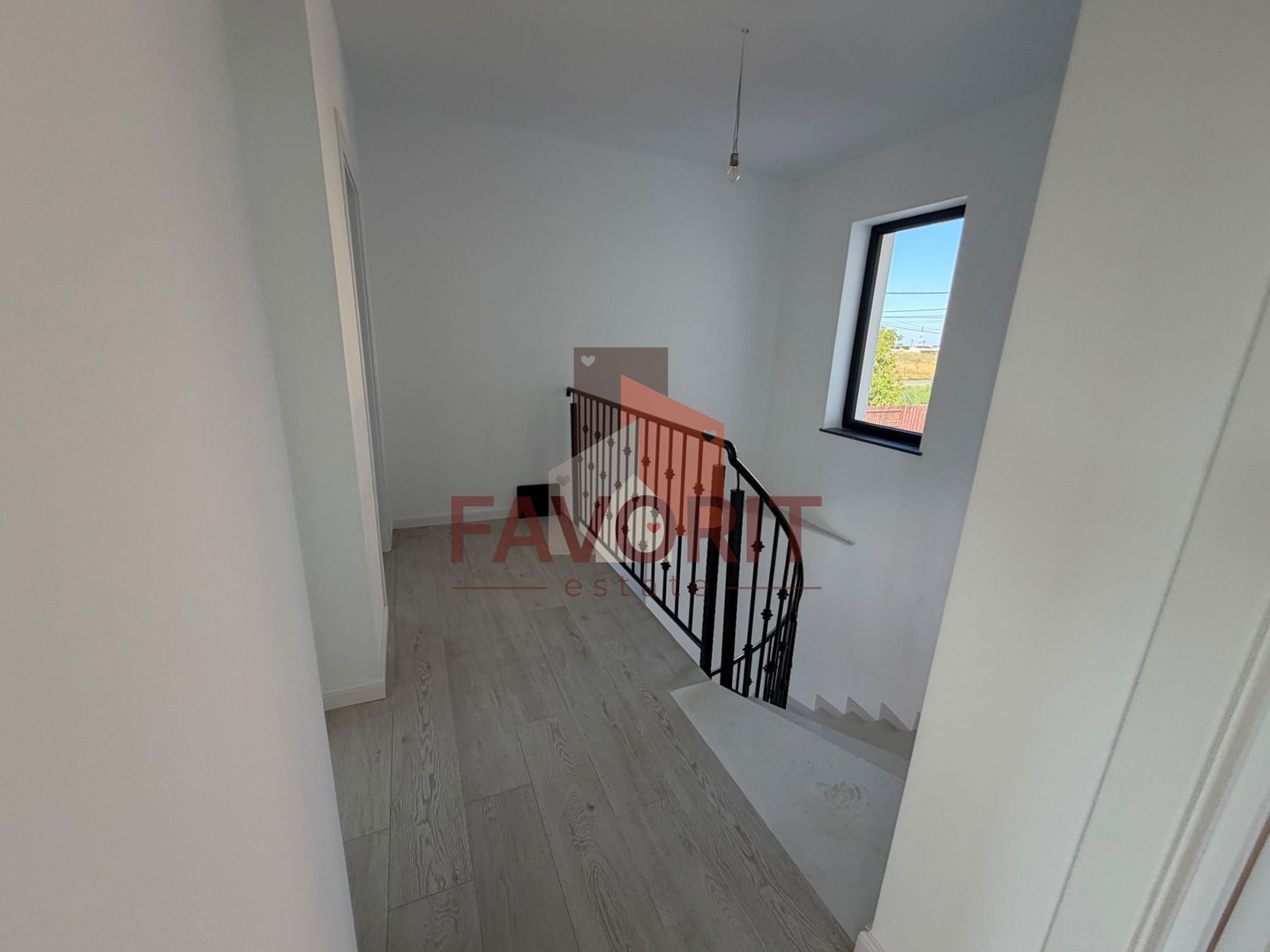 Casa individuala. 172 mp utili. Garaj. Disponibila imediat - Poză 22