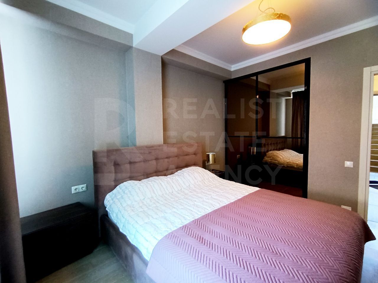 Chirie , apartament, 1 cameră + living, str. Vlaicu Pîrcalab, Centru. - Poză 1