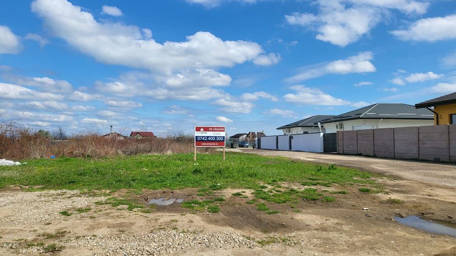 PENTRU INVESTITORI! - TEREN CU AUTORIZATIE DE CONSTRUIRE / ZONA FERME / OTOPENI - Poză 2