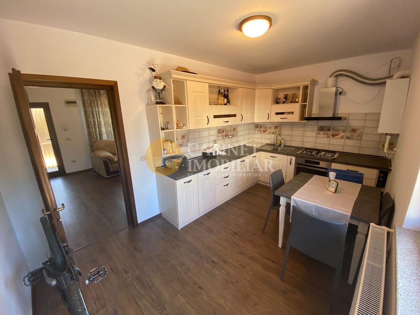 EXCLUSIVITATE - Casa de vanzare in Valea Adanca, 5 drumuri, Mega Image - Poză 5