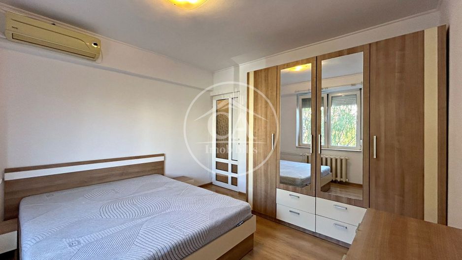 Apartament cu 3 camere de inchiriat in zona Piata Decebal, Oradea - Poză 2
