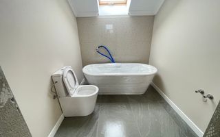 Proprietate premium,finisaje moderne,zona linistita-Ronat - Poză 23