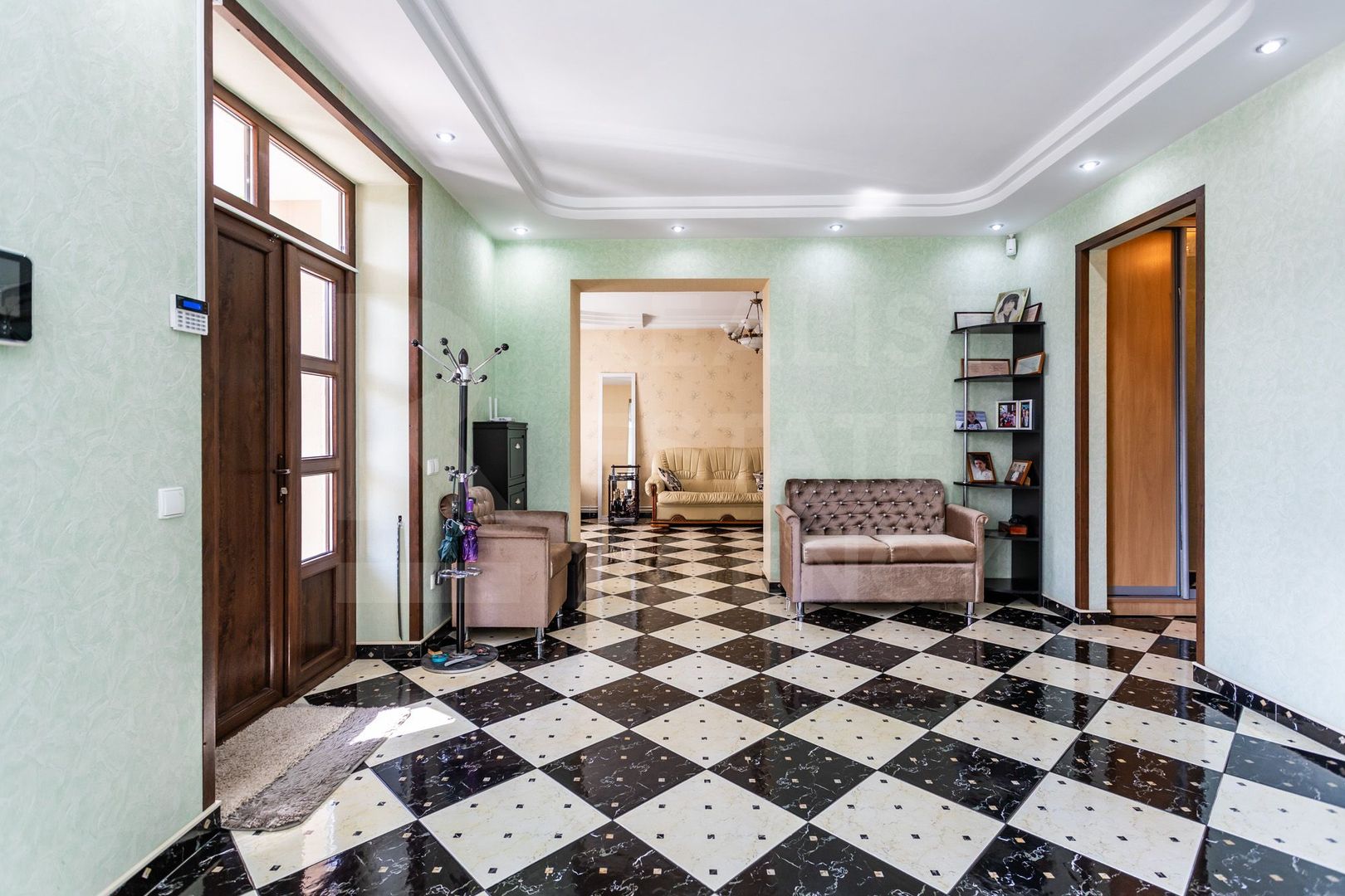 Vânzare, casă, 5 camere, str. Gura Văii, sect. Riscani - Poză 10