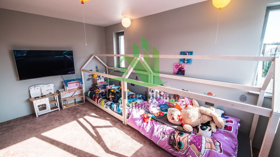 Casa Moderna cu 4 camere si terasa, zona Pictor Brana, Selimbar - Poză 26