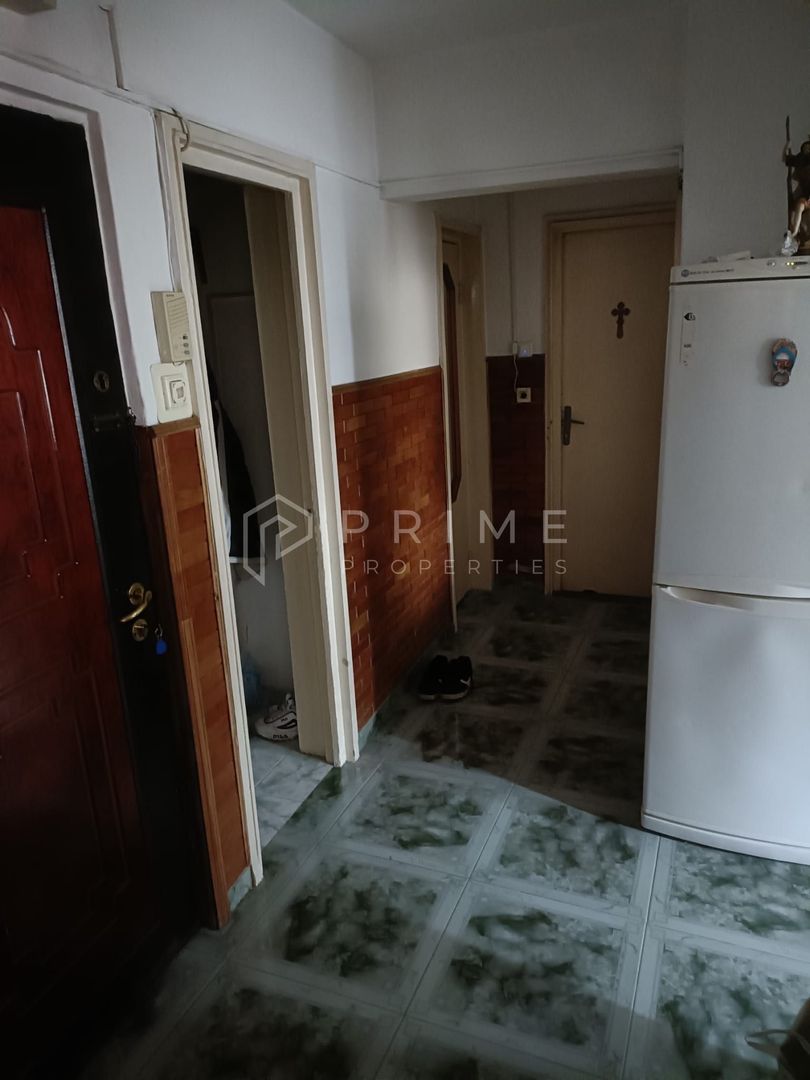 Apartament 2 camere, zona 7 Noiembrie, lângă UMFST - Poză 5