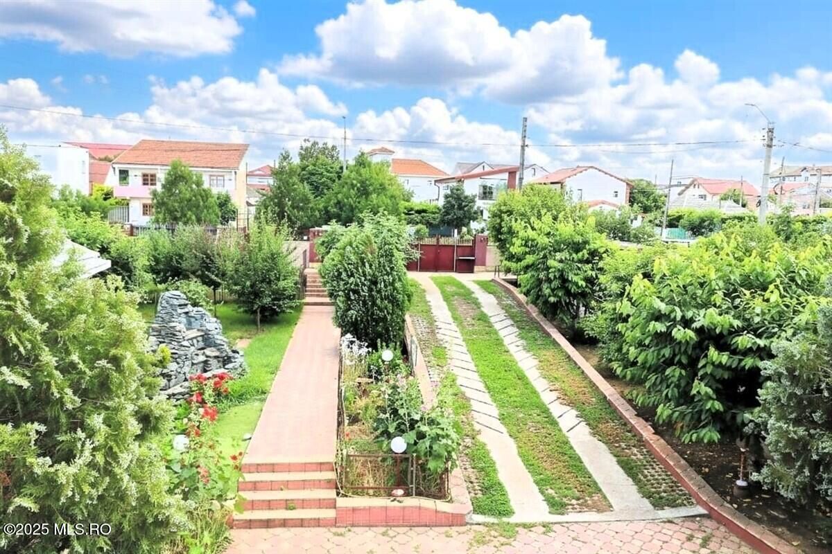 Ovidiu - Str. Nationala, Vila P+1E, teren 1094 mp, vedere la lac! - Poză 20
