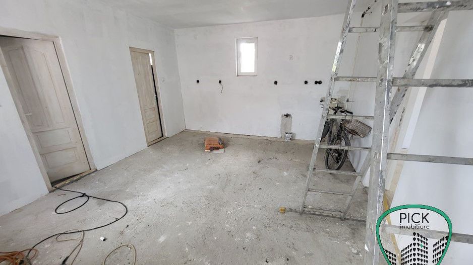 P 1104 - Casă singur în curte cu 2 camere  în Mureș, Sâncraiu de Mureș - Poză 3