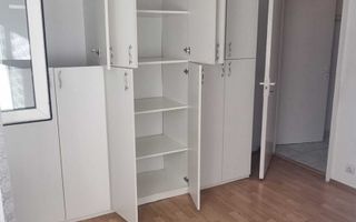 De vanzare apartament cu 3 camere, zona Unirii - Poză 3