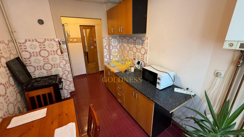 3 camere decomandate, balcon, Centru Piata Abator, Parcul Feroviarilor - Poză 5