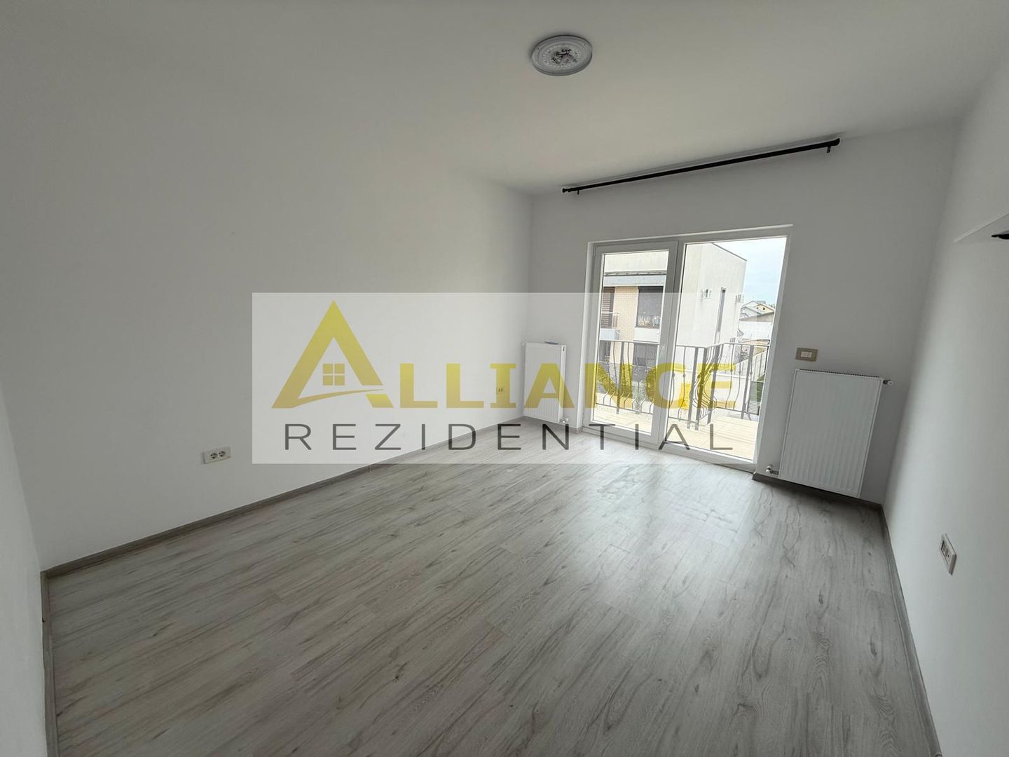 Vila individuala P+1E ~ 4 camere 2 bai ~ 560mp teren - Poză 5