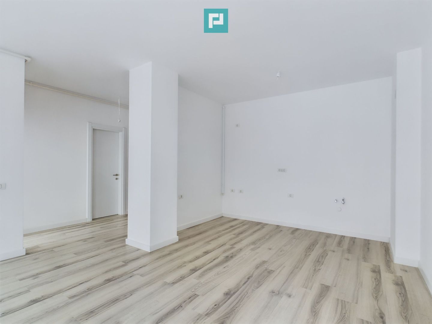 Apartament 2 camere | Etaj 3 | Zona Torontalului - Poză 3