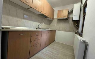 Apart 1 camere decomandat Aradului centrala proprie - Poză 4