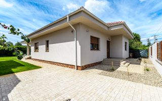 Vilă nouă superbă tip mediteranean, zona exclusivistă Tabacovici - Poză 1