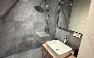 De inchiriat apartament 2 camere nou, central, Universitate, 600 Euro - Poză 11