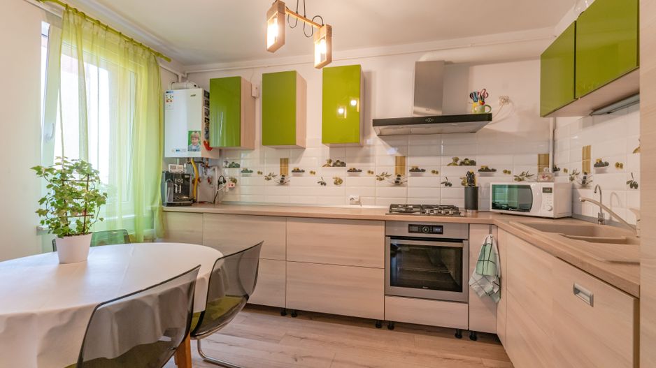 APARTAMENT 4 CAMERE ASTRA CARPATILOR - Poză 8