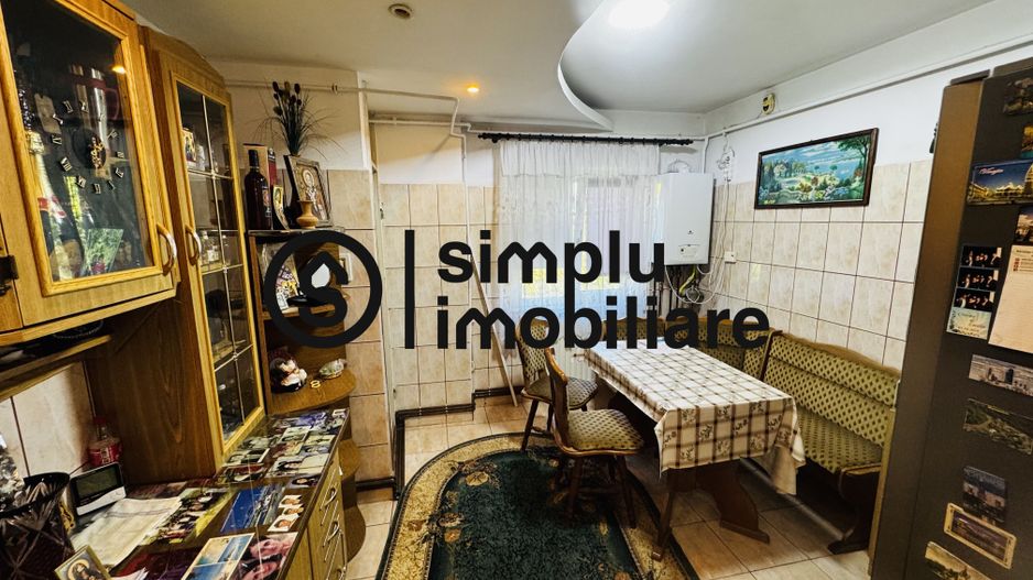 3 decomandate, centrala, 1 Mai - 110 000 Euro - Poză 28