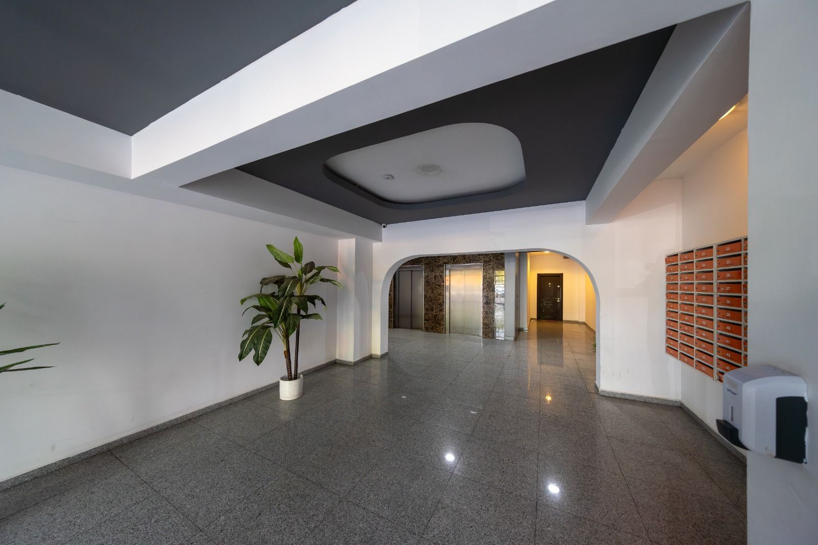 Isaran Coresi-Apartament 3 camere 82 mp loc de parcare si boxa - Poză 26
