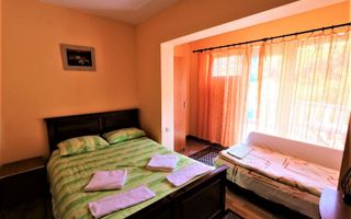 Pensiune de vânzare | 400 MPU | 10 Camere | Rasinari - Curmatura - Poză 25