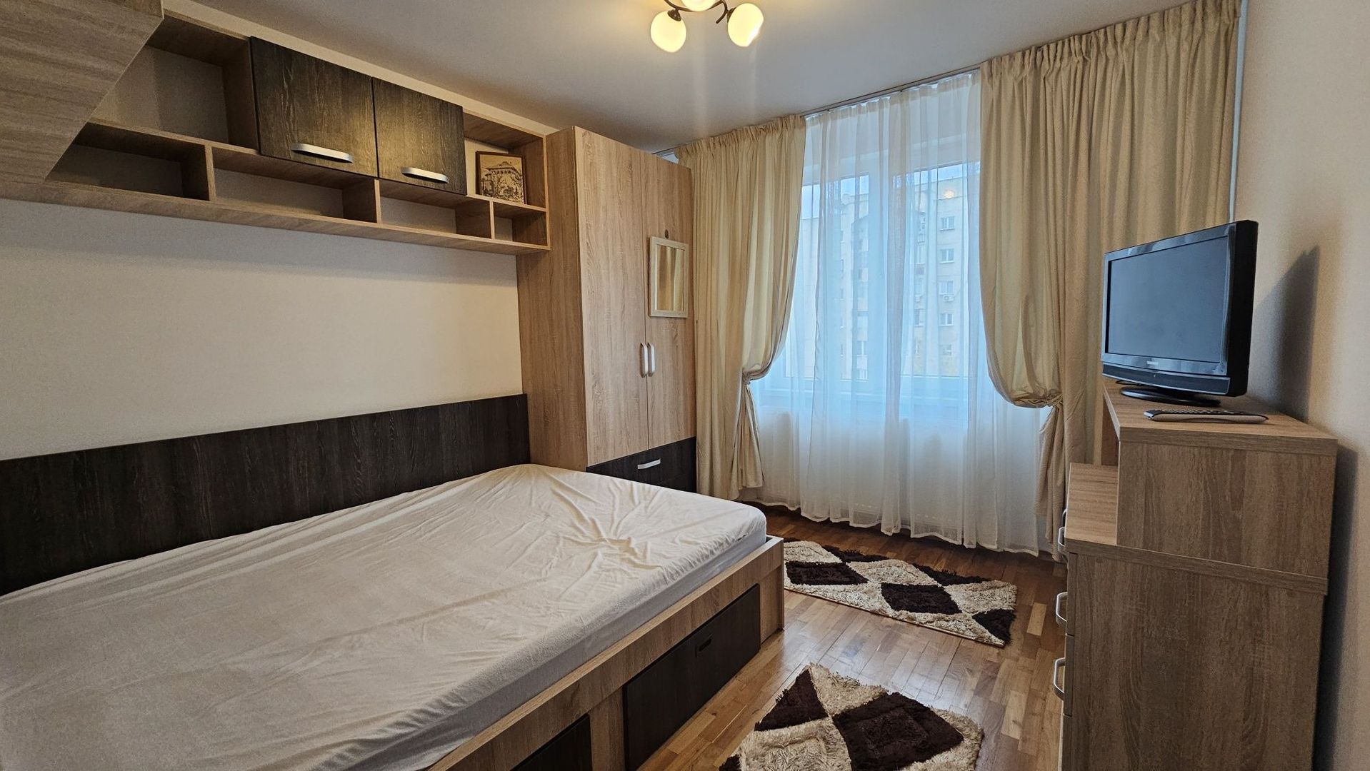 De inchiriat apartament cu 2 camere , Oltenitei sector4 - Poză 1
