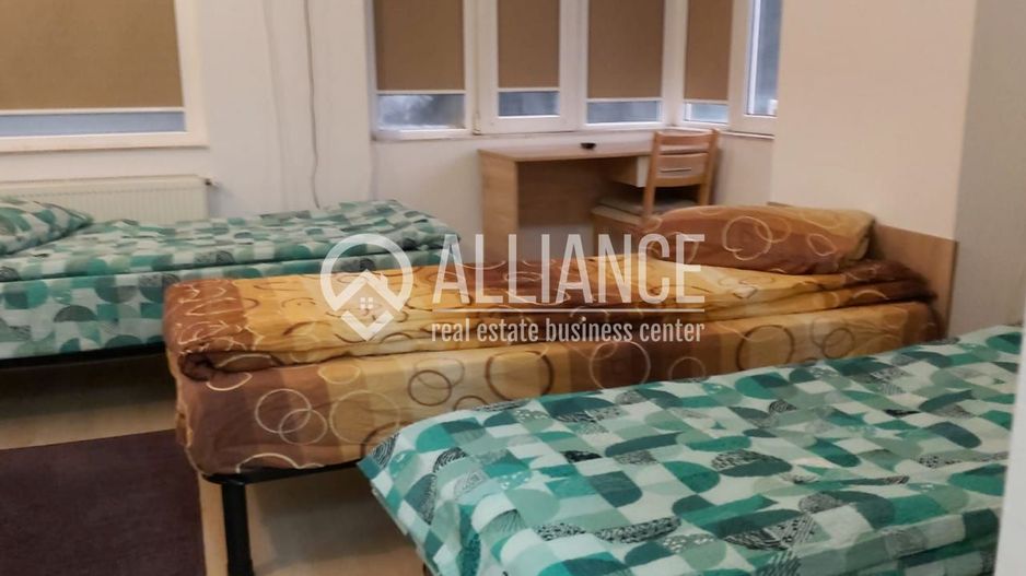 CENTRU PENINSULA - Vila cu 11 studiouri si parcare - Poză 2