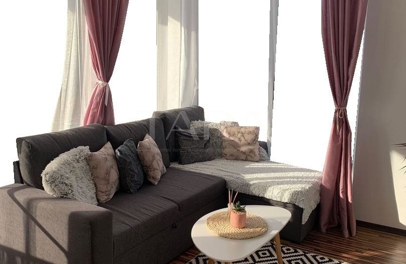 Apartament cu 3 Camere, Mobilat și Utilat, în Floresti. - Poză 1
