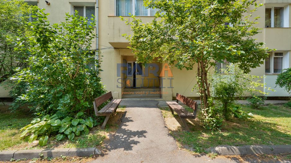 Apartament cu 3 camere, două băi, 77 mp - Poză 17