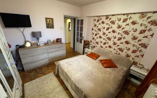 Decomandat si spatios - Poză 1