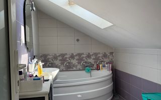 🏡 Apartament pe 2 nivele, 4 camere - de vânzare – Bulevardul Independenței - Poză 7