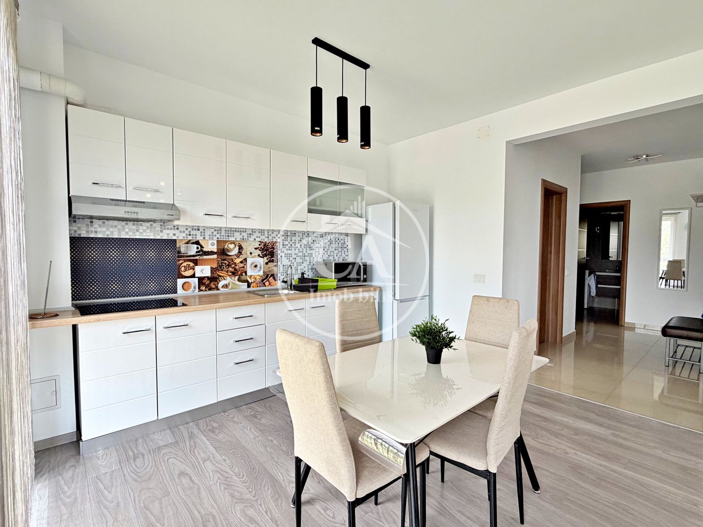 Apartament de închiriat cu 3 camere în PRIMA UNIVERSITĂȚII, Oradea - Poză 3