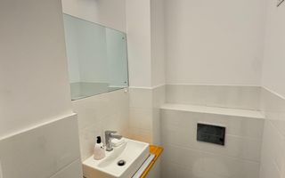 Apartament de inchiriat cu 3 camere Etajul2 / 63mp/ zona Palas Mall - Poză 7