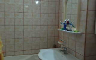 🏡 Apartament decomandat cu 2 camere, complet mobilat și utilat – Micro 18 - Poză 4