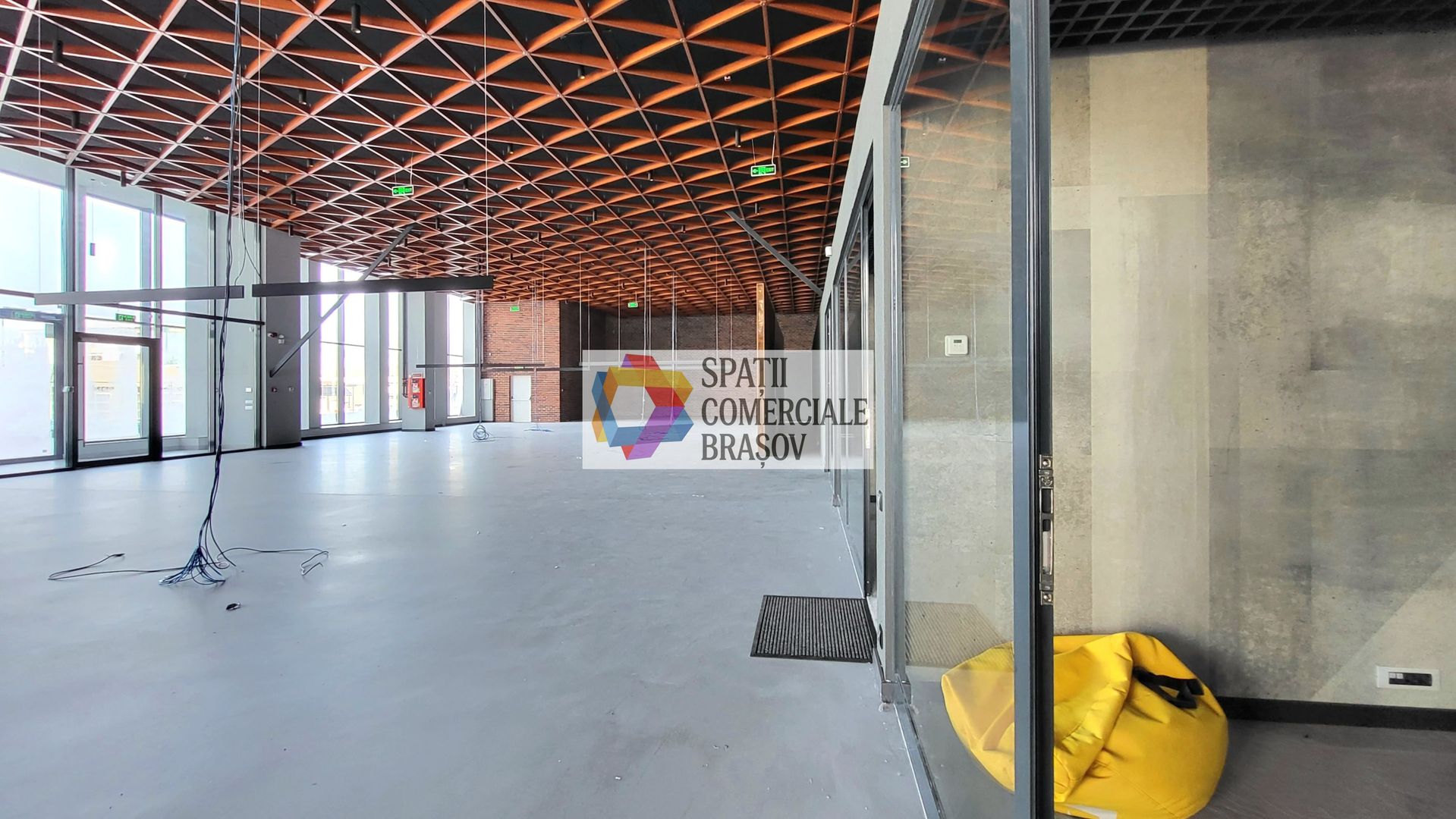 Spatiu  comercial - Showroom - 780 mp #plus-imo.ro - Poză 2