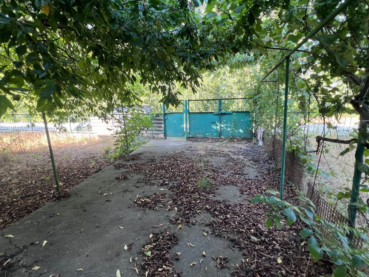 Casă cu 3 camere + bucătărie de vară, Anenii Noi - Poză 5