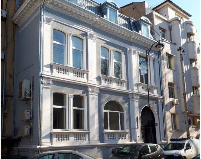 Ag BRASADAS închiriază vila cu 22 camere Piata Universitatii - Poză 2