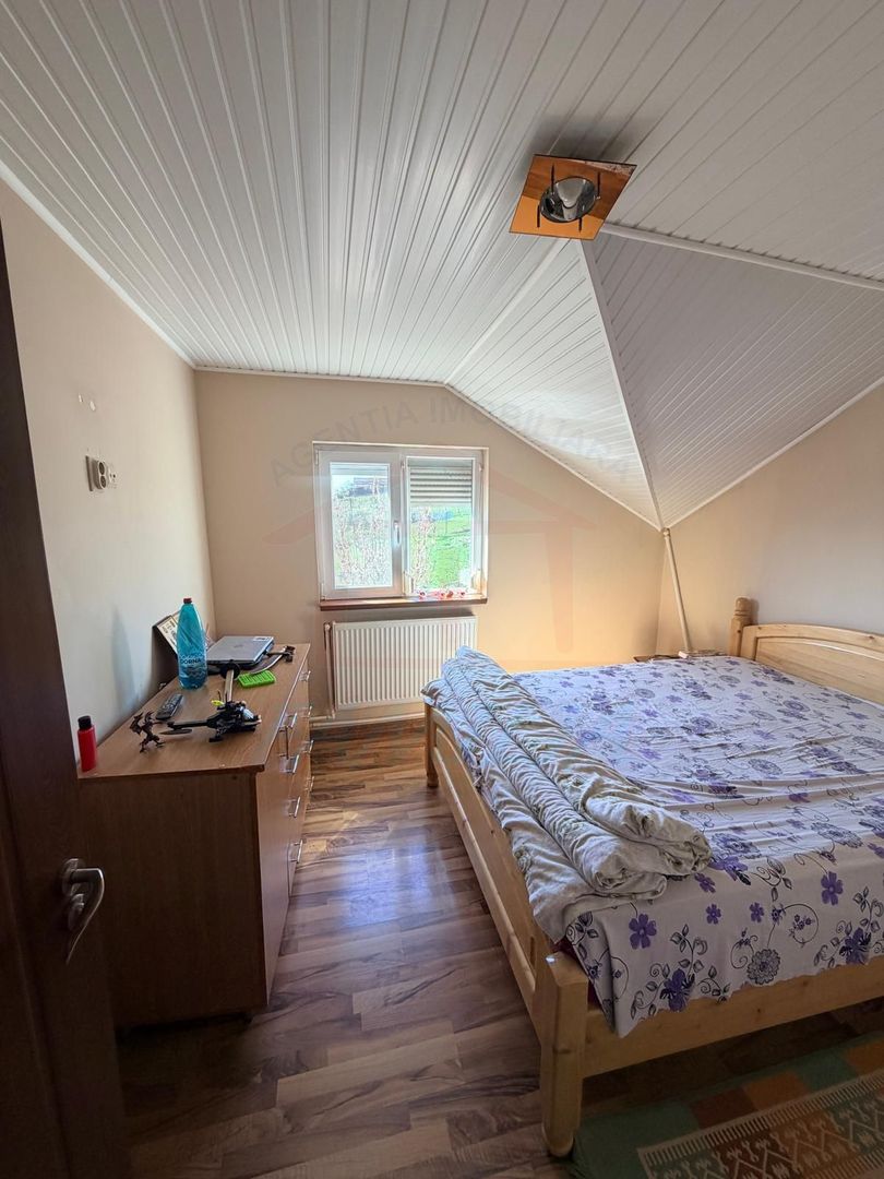 Vanzare casa P+M, Smardan( Galati ), la 2 minute de str.principala - Poză 19