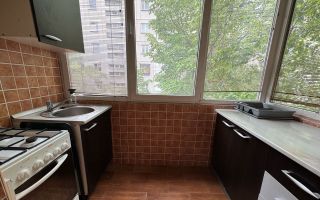 2 camere Crangasi ( bloc 1983- 6 minute de metrou ) - Poză 3