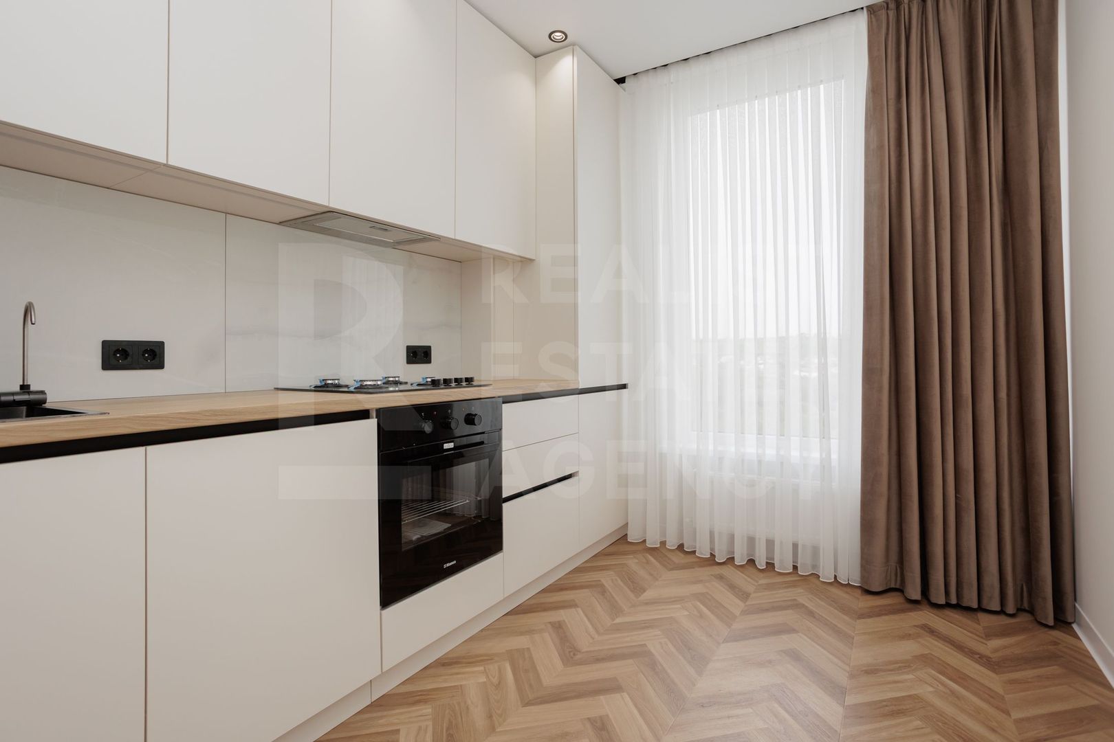 Vânzare, apartament 2 camere, str.  Valea Apelor, Botanica - Poză 3