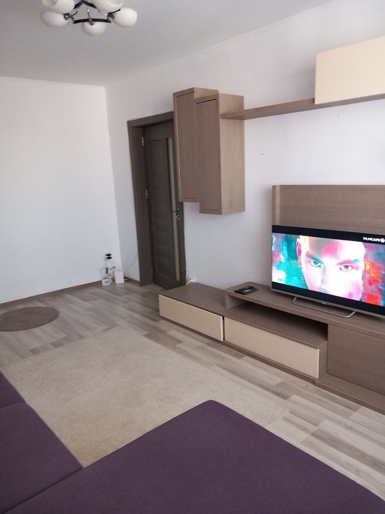 Apartament 3 camere de inchiriat, bloc reabilitat, Valea Ialomitei - Poză 1