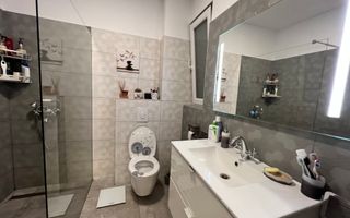 Parcare subterana si supraterana . Etaj 1 cu lift. Pozitie excelenta. - Poză 14
