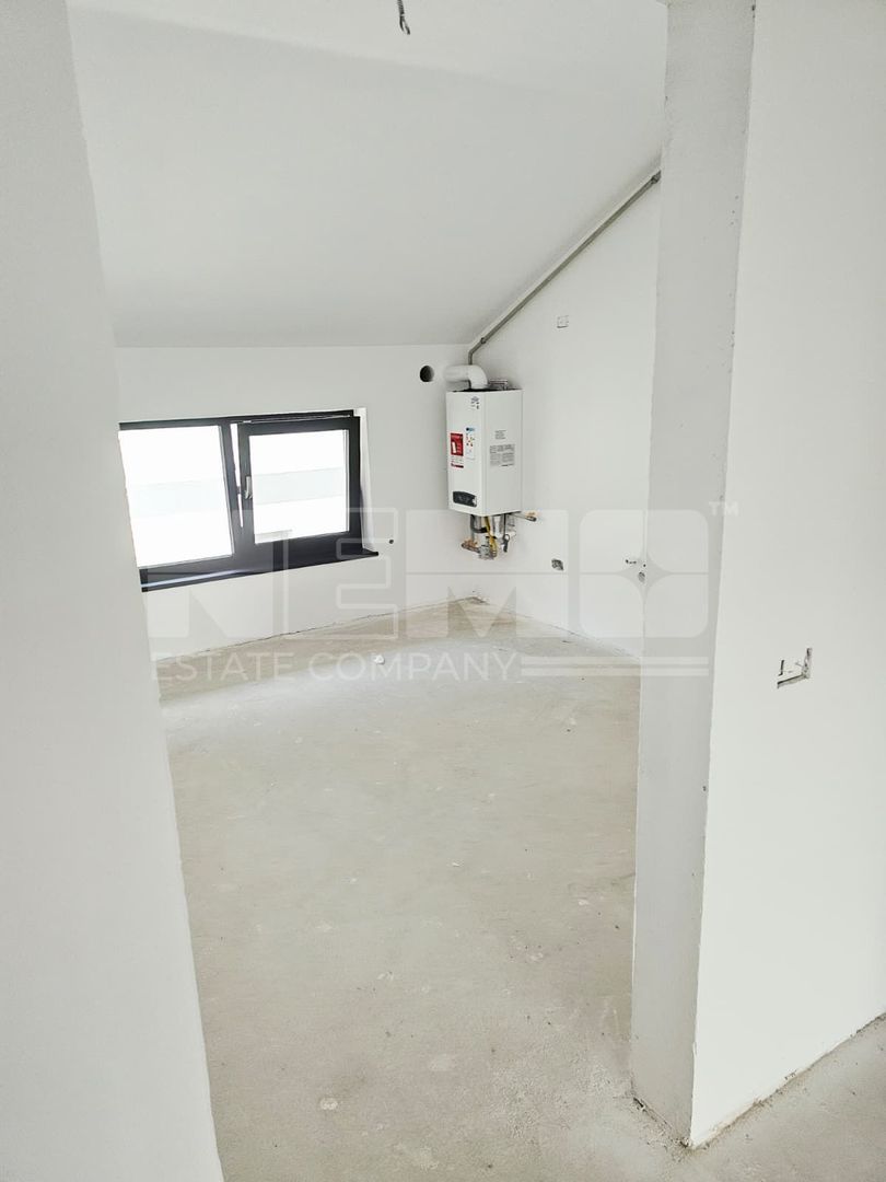 Apartament cu 3 Camere  78 mpI Suceava/Complex La Stejari I 106.000E - Poză 9