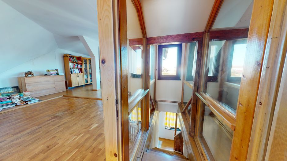 Casa deodebita zona Sacele -central - Poză 4