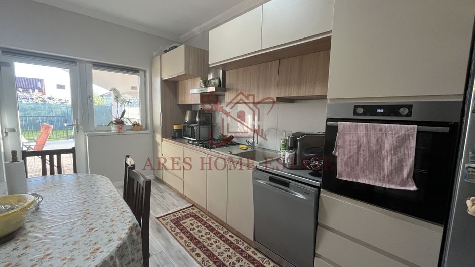 Duplex pe parter cu curte generoasa | Mosnita Veche - Poză 2