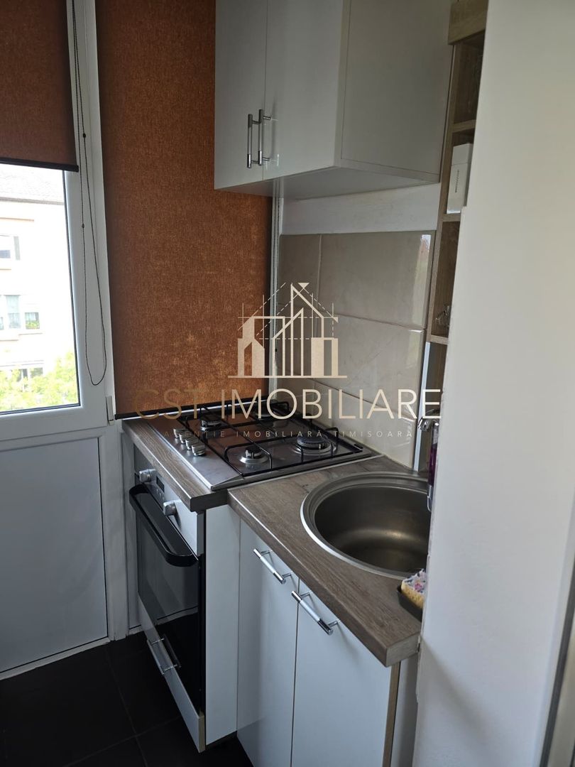 Apartament 3 camere Lipovei, decomandat, 2 balcoane - Poză 4