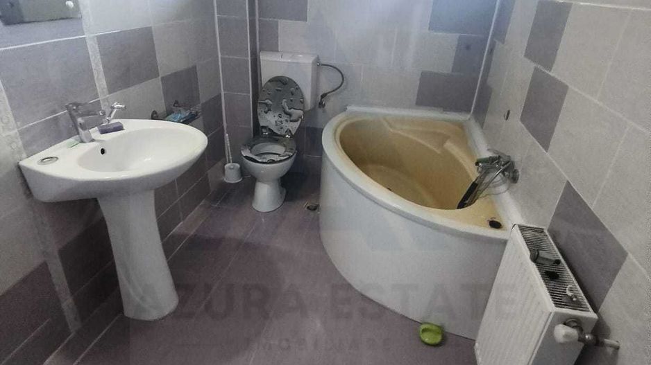 Apartament spatios la casa 77 mp utili curte libera 33 mp Turnisor - Poză 6