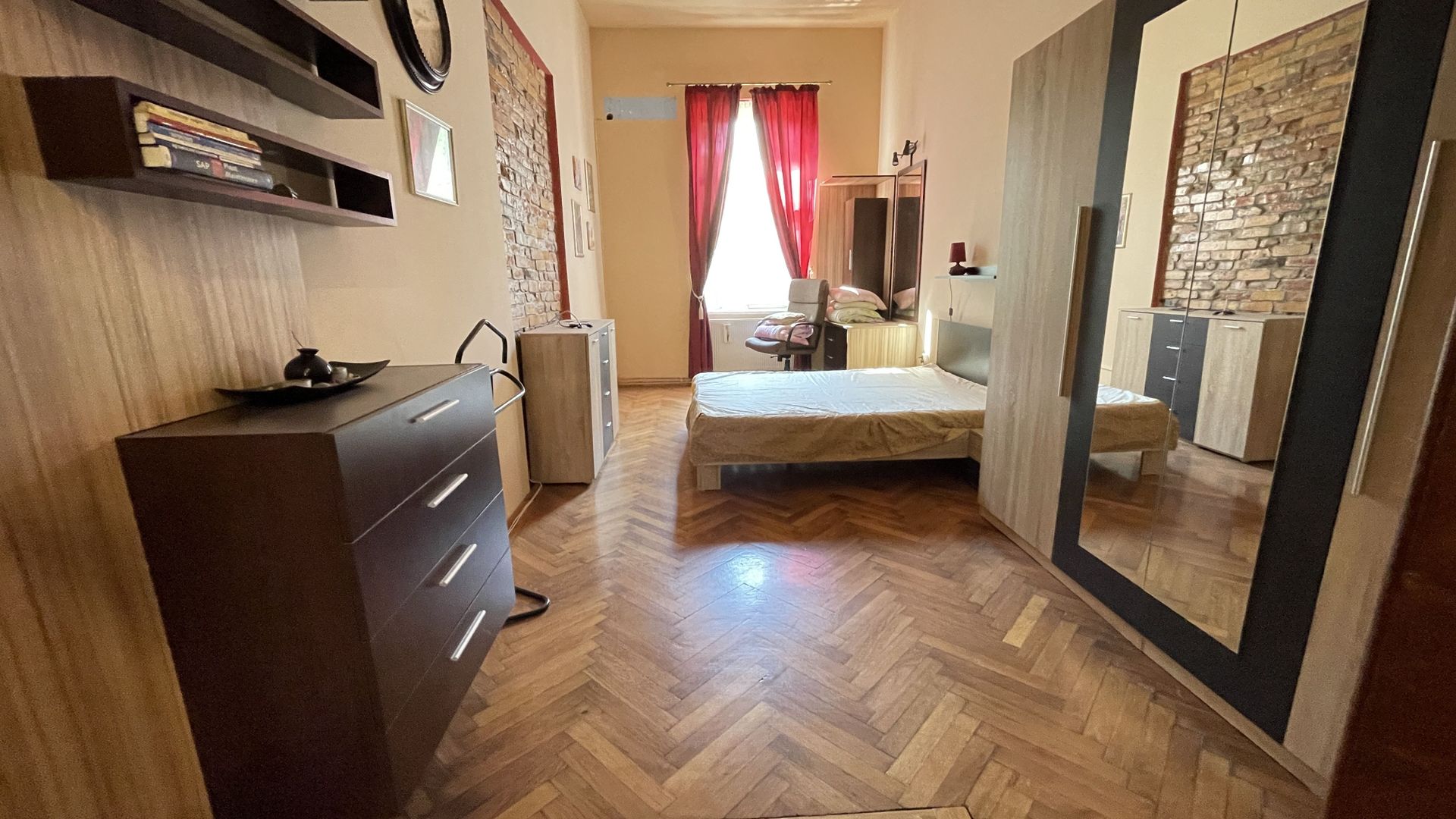 Apartament  spatios de vanzare intr-o cladire istorica - Poză 10